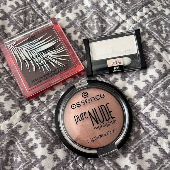 Makeup Bundle Bronzer Highlighter and Eyeshadow - Picture 1 of 2